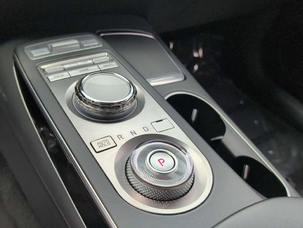 2025 Genesis GV70 2.5T