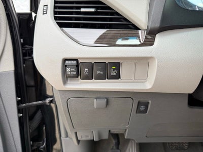 2016 Toyota Sienna XLE 7 Passenger