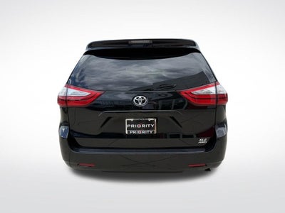 2016 Toyota Sienna XLE 7 Passenger