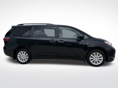 2016 Toyota Sienna XLE 7 Passenger