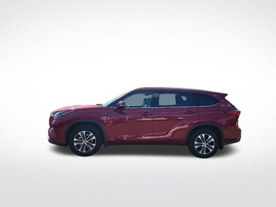 2022 Toyota Highlander Hybrid XLE