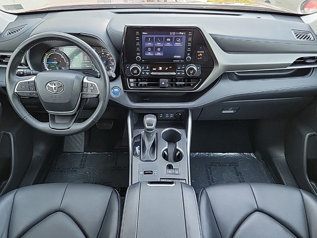2022 Toyota Highlander Hybrid XLE