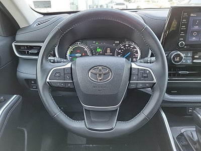 2022 Toyota Highlander Hybrid XLE