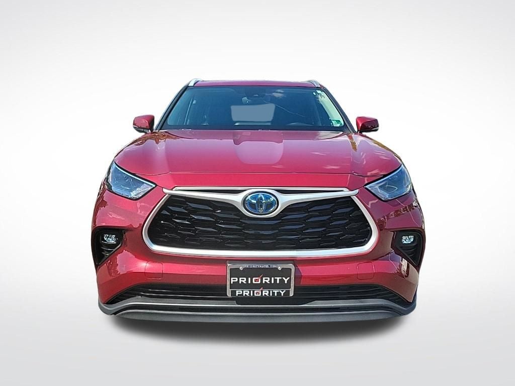 2022 Toyota Highlander Hybrid XLE