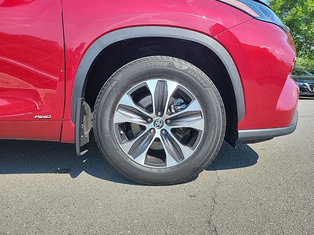 2022 Toyota Highlander Hybrid XLE