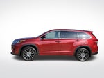 2017 Toyota Highlander SE