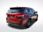 2017 Toyota Highlander SE
