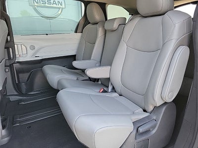 2025 Toyota Sienna XLE 8 Passenger