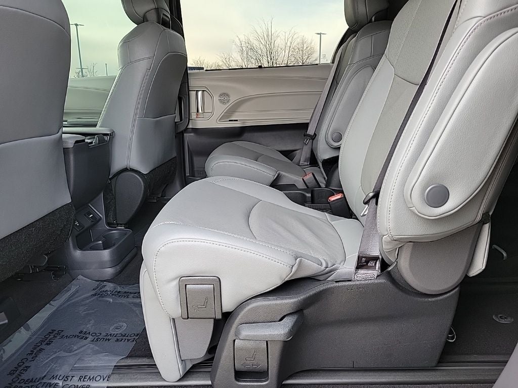 2024 Toyota Sienna Limited 7 Passenger