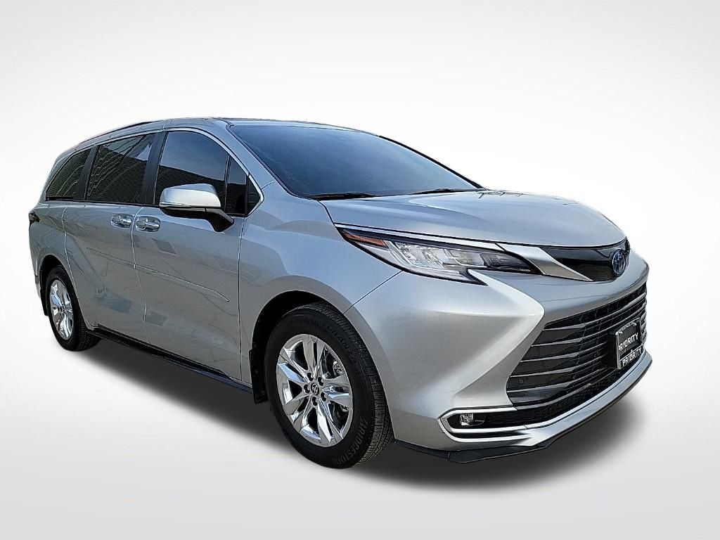 2024 Toyota Sienna Limited 7 Passenger
