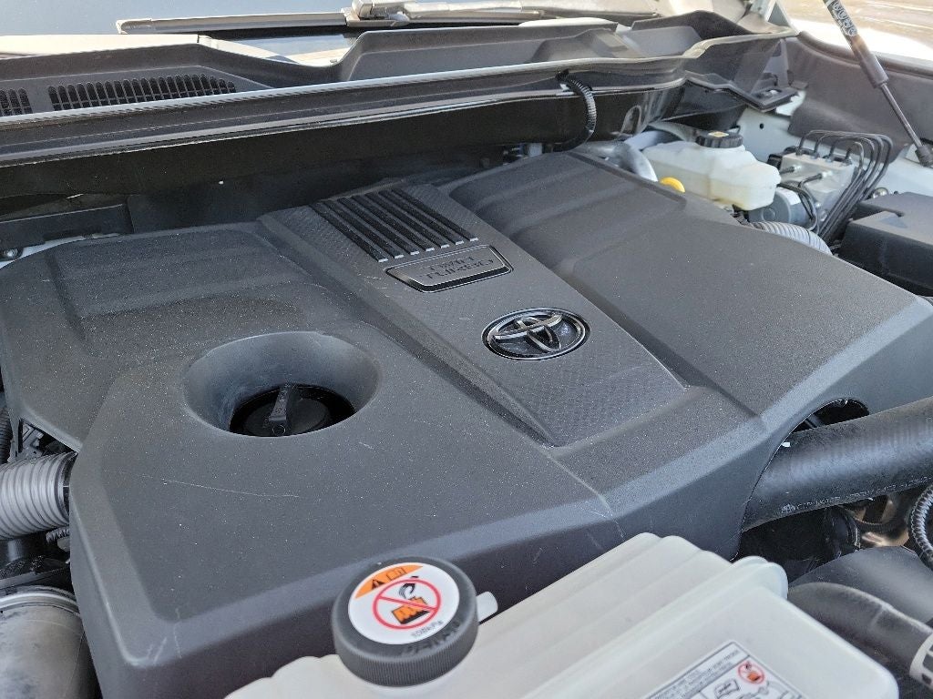 2022 Toyota Tundra SR5