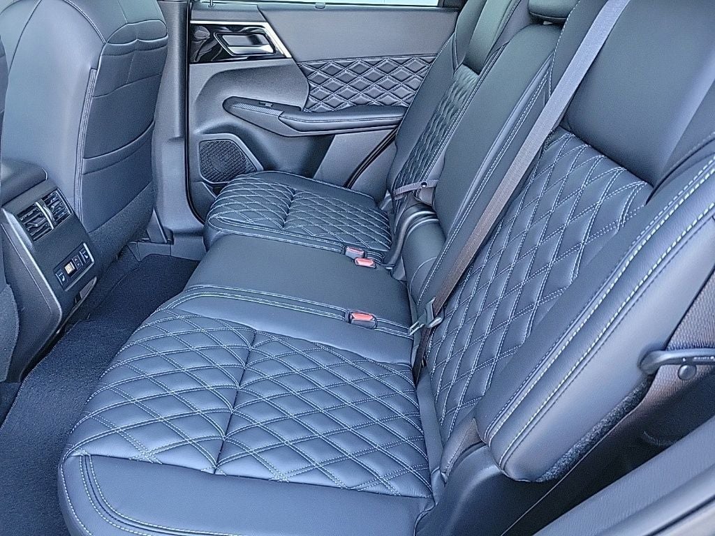 2026 Nissan Rogue Plug-In Hybrid Platinum