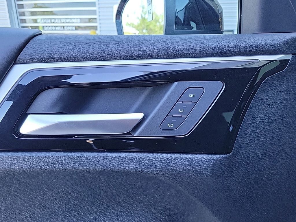 2026 Nissan Rogue Plug-In Hybrid Platinum