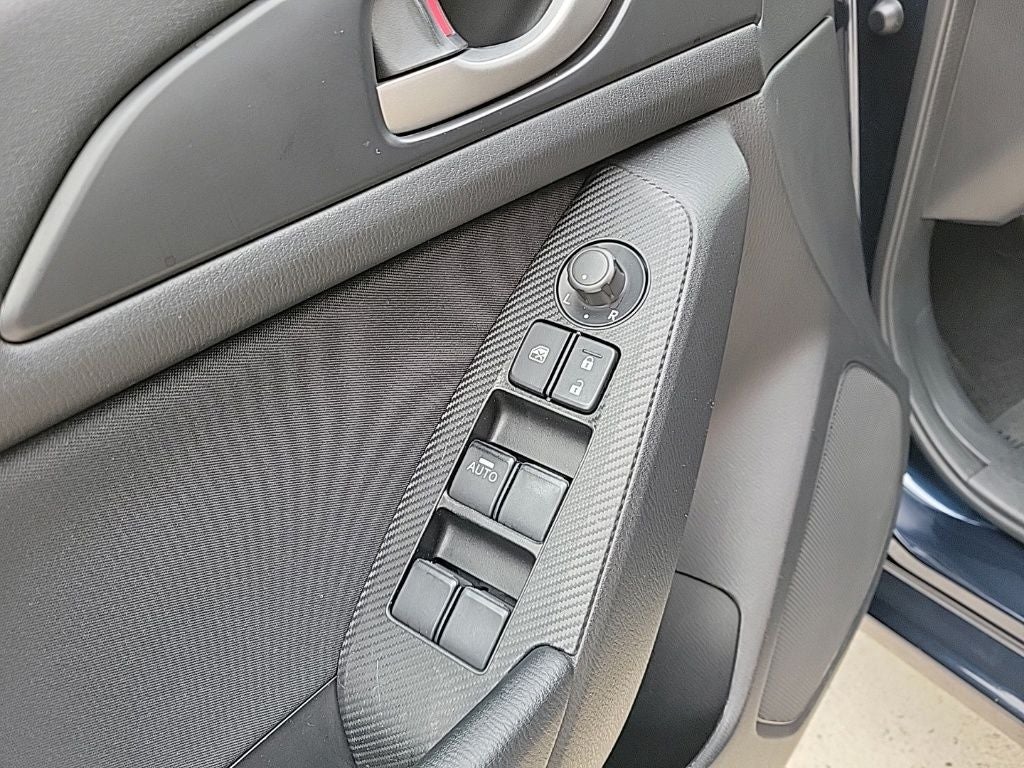 2015 Mazda Mazda3 i SV