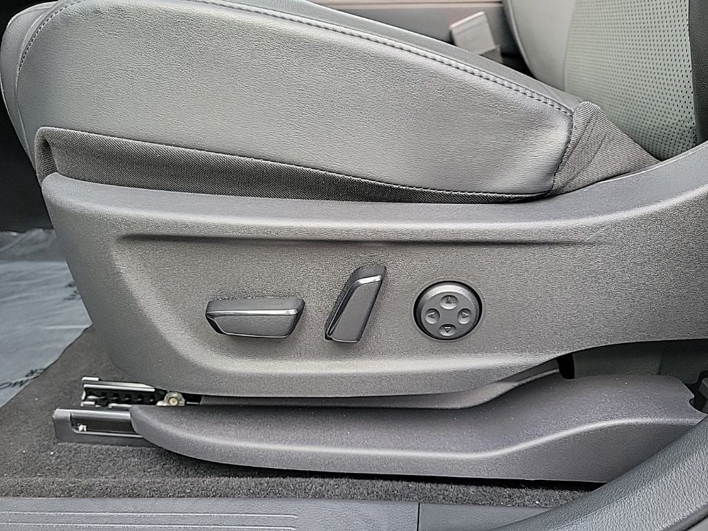 2023 Nissan Ariya EVOLVE+