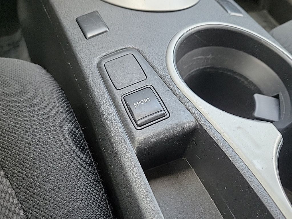 2012 Nissan Rogue S