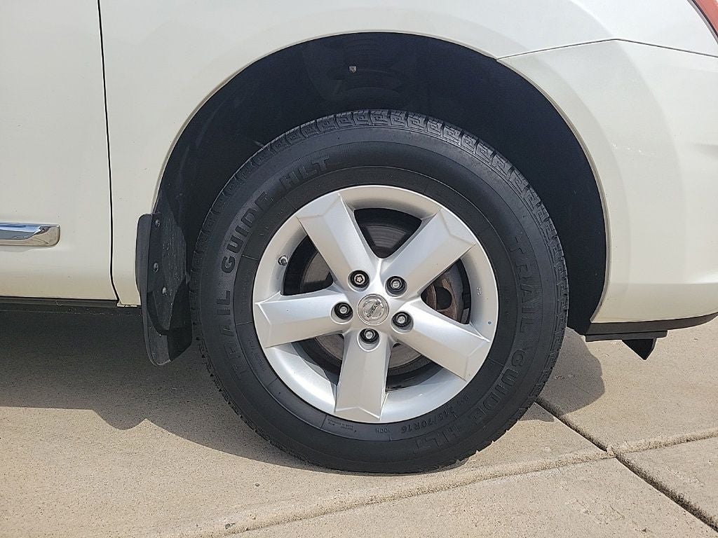 2012 Nissan Rogue S