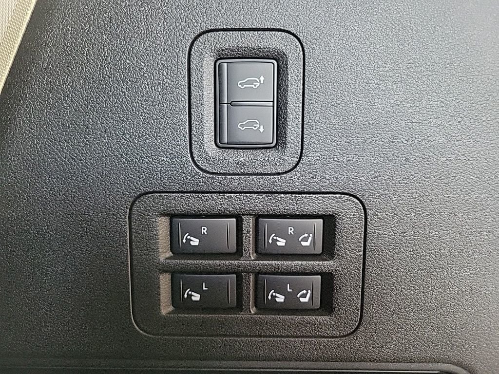 2025 Nissan Armada Platinum Reserve