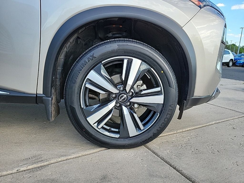 2022 Nissan Rogue SL