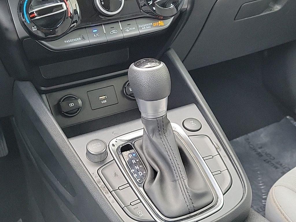 2022 Hyundai Kona SEL