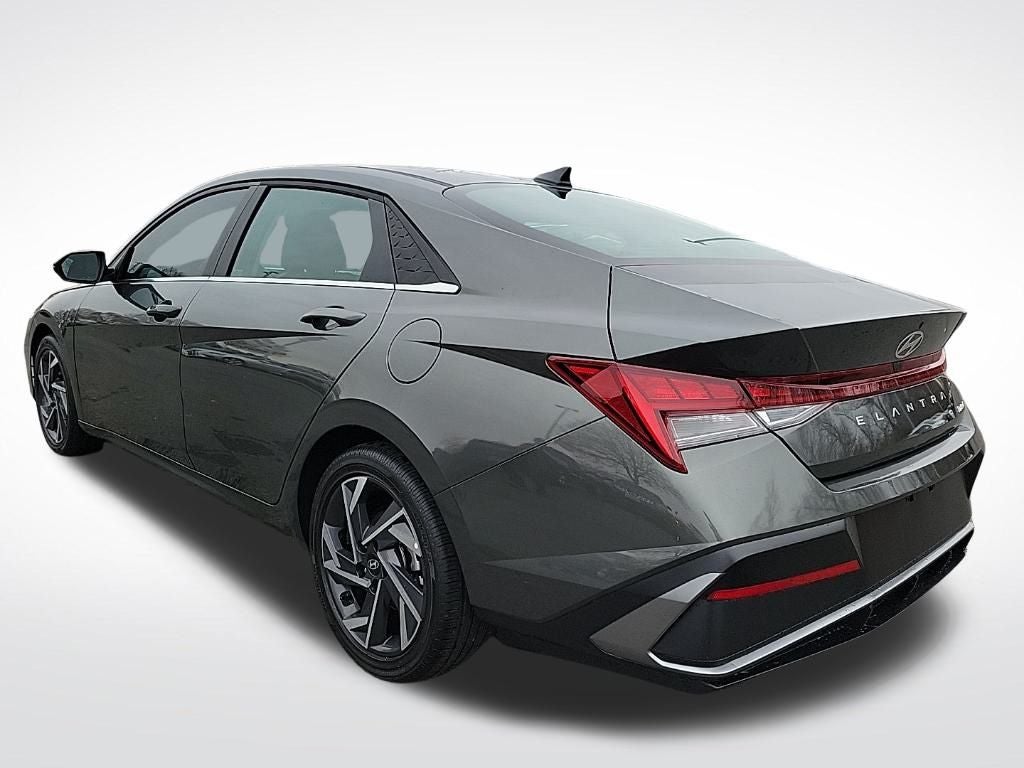 2025 Hyundai Elantra Limited