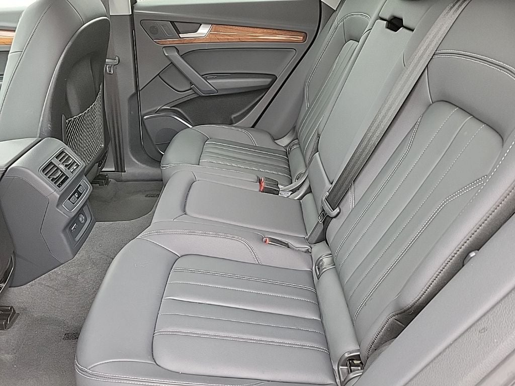 2023 Audi Q5 45 S line Premium quattro