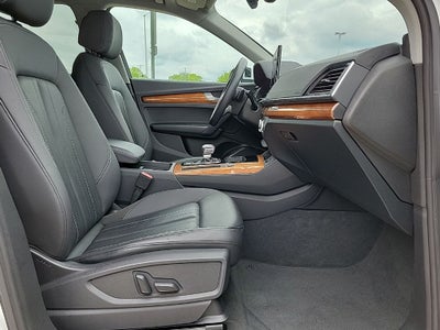 2023 Audi Q5 45 S line Premium quattro