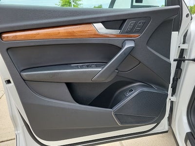 2023 Audi Q5 45 S line Premium quattro