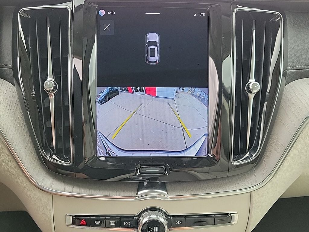 2023 Volvo XC60 Recharge Plug-In Hybrid Ultimate
