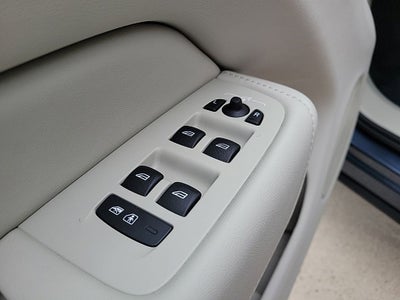 2023 Volvo XC60 Recharge Plug-In Hybrid Ultimate