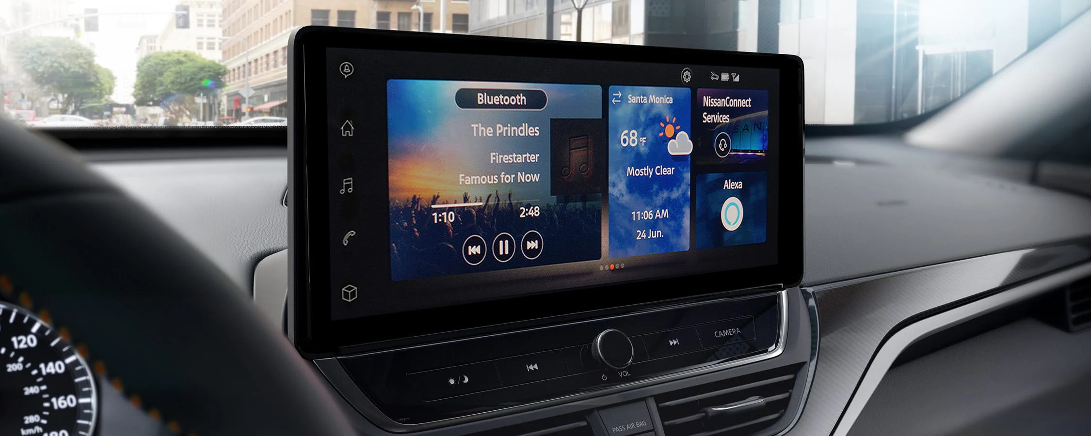 Advanced touchscreen and technology display inside the new Nissan Altima sedan